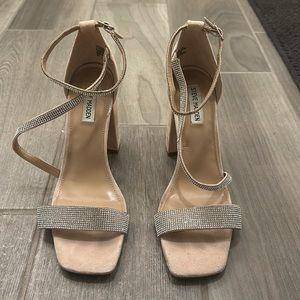 Steve Madden Tan Colored Heels with Rim-Stones. Size 10